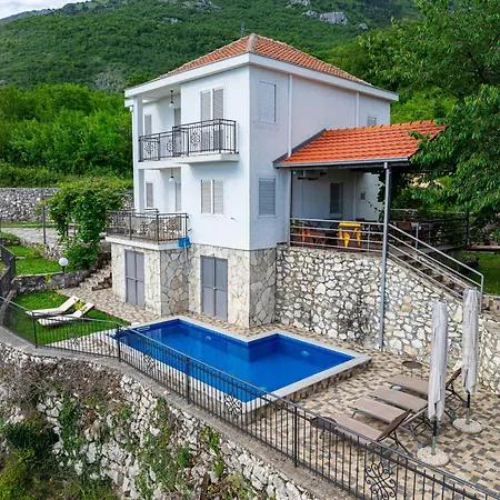 Tranquila Vilă Budva